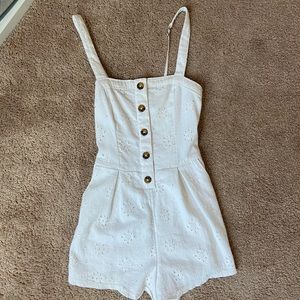 super cute white Hollister romper